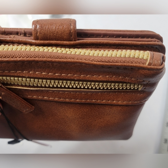 Mundi Womens Brown Mini Safe Keeper Bifold Wallet With RFID Blocking Technology - Picture 8 of 12